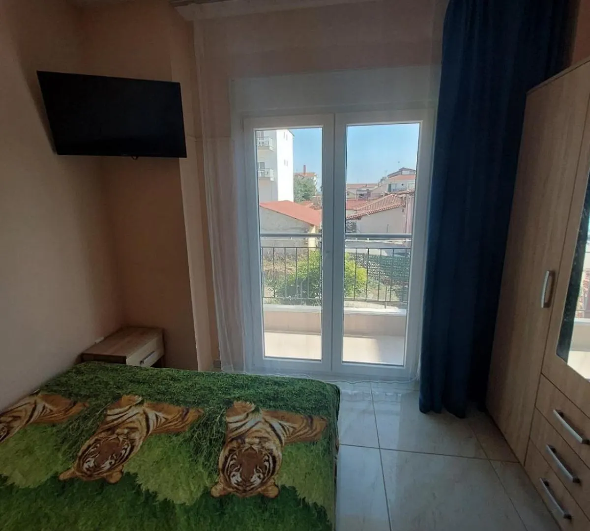 Paradise Haven Nea Kallikrateia